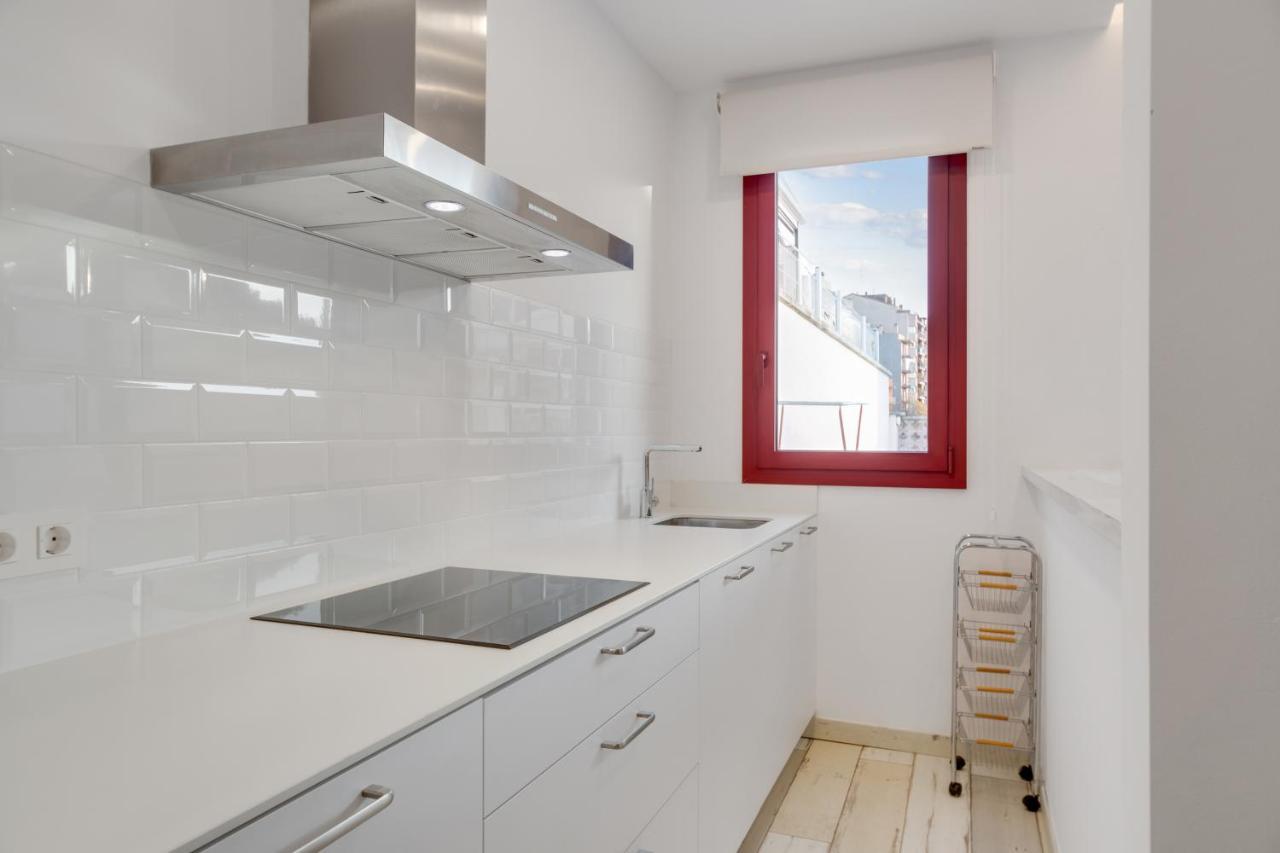 Вилла Contemporary Art House Фигерас Экстерьер фото